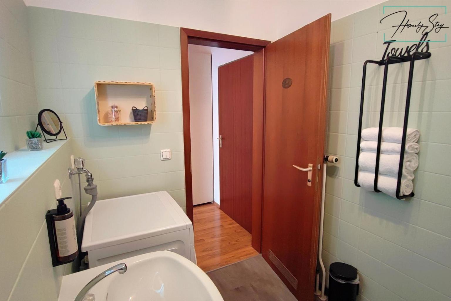 Homely Stay Serenity Greens - Stylisch Studio-Apartment With Kitchen - 10 Min To Central Station, Pet Friendly 뮌헨 외부 사진